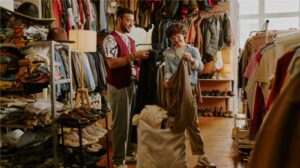 Best Online Vintage Clothing Stores You Need to Shop Right Now In 2025